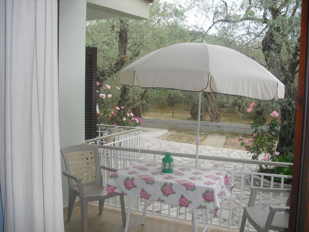 Guesthouse Irene Áfissos Bilik gambar