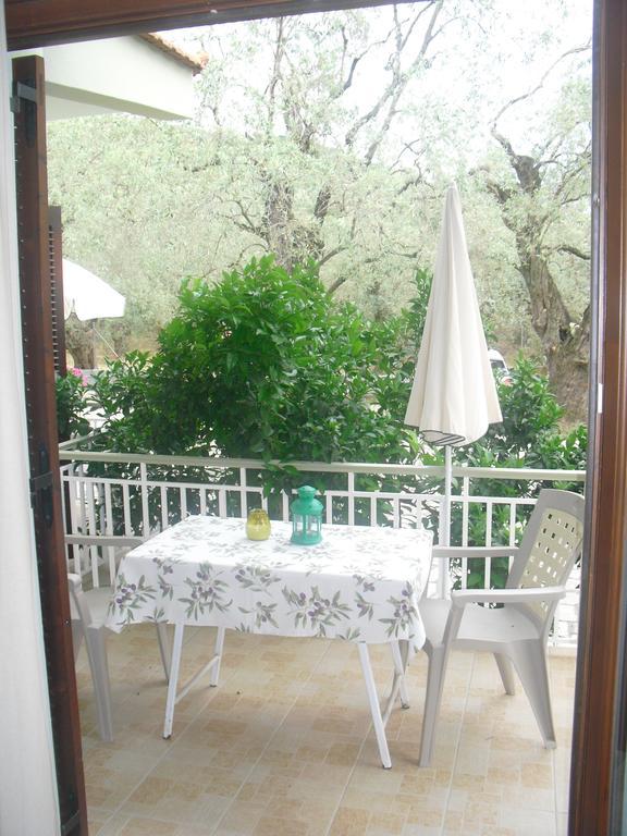 Guesthouse Irene Áfissos Luaran gambar